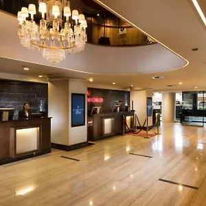 Stamford Plaza Hotel